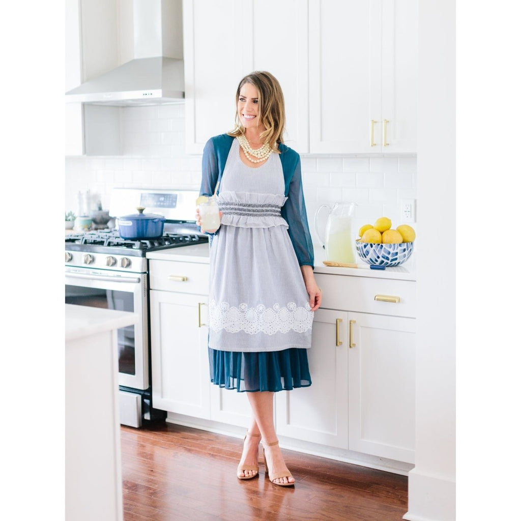 Charleston Apron - Dotty's Farmhouse