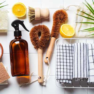 Collection of eco friendly kitchen essentials to help you clean your home without harming the planet.